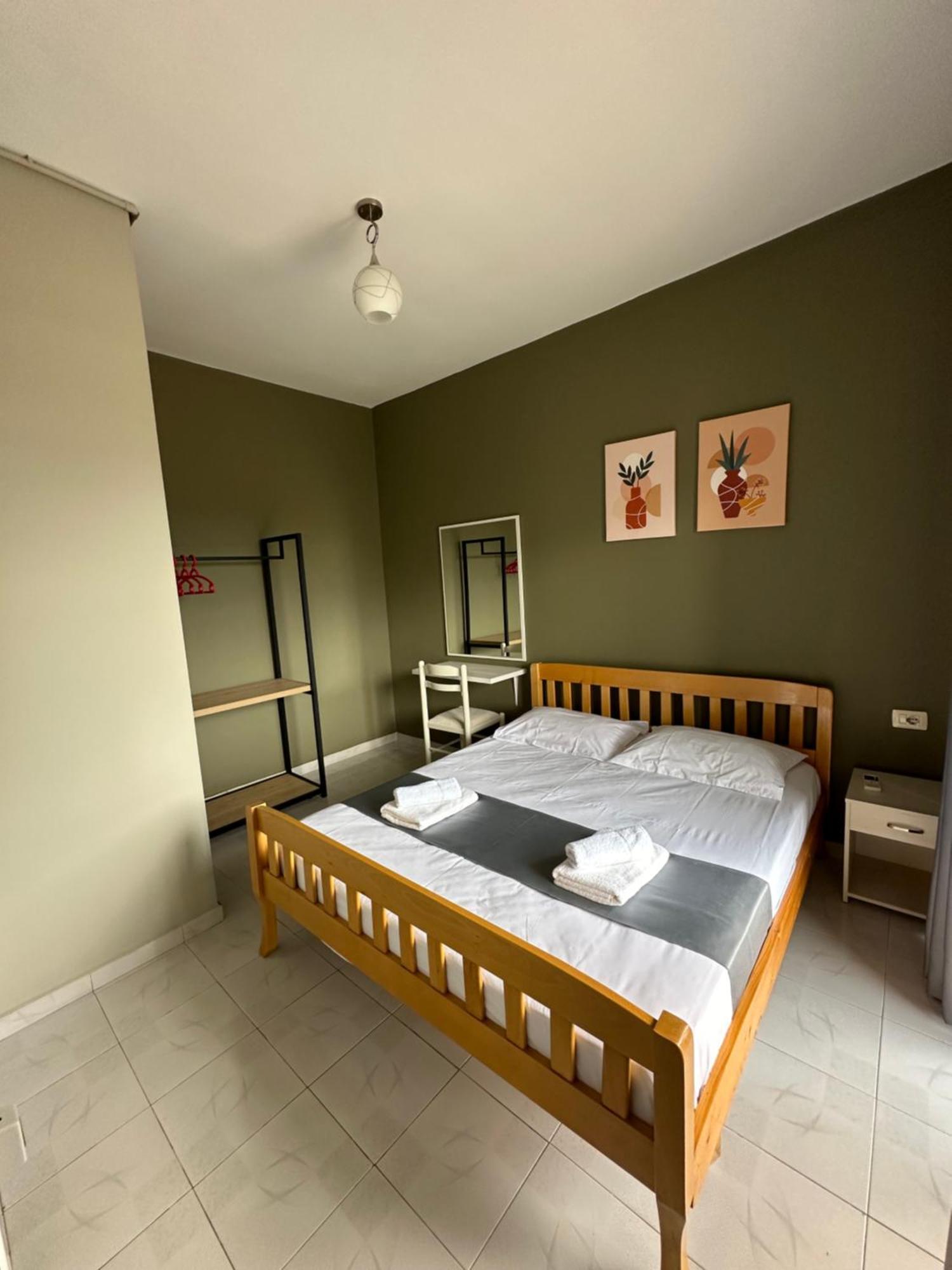 Olivias Apartments City Center Sarandë Exterior foto